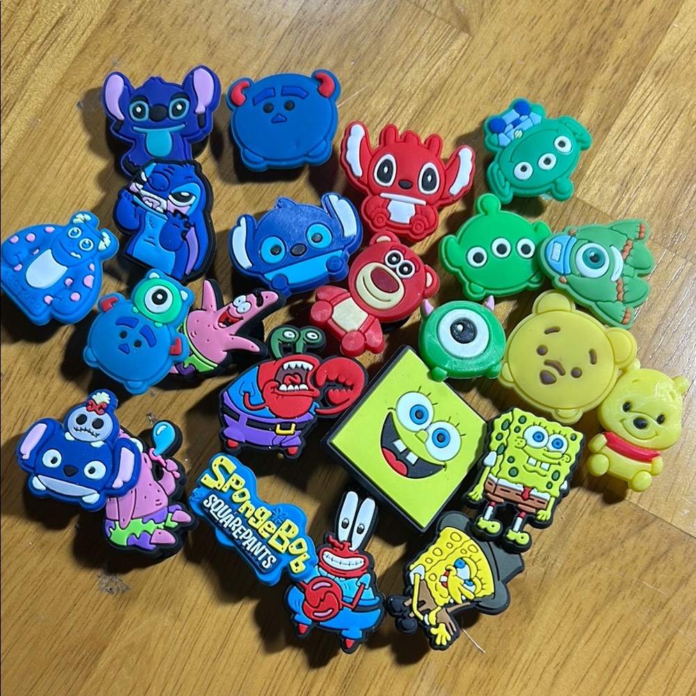 SpongeBob SquarePants and Friends Shoe Charms Set of 23